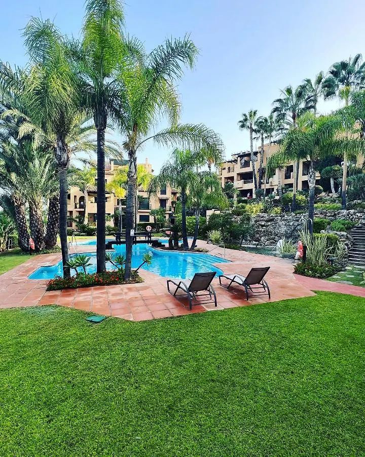 Luxury Apartment Marbella Estepona 0*,
