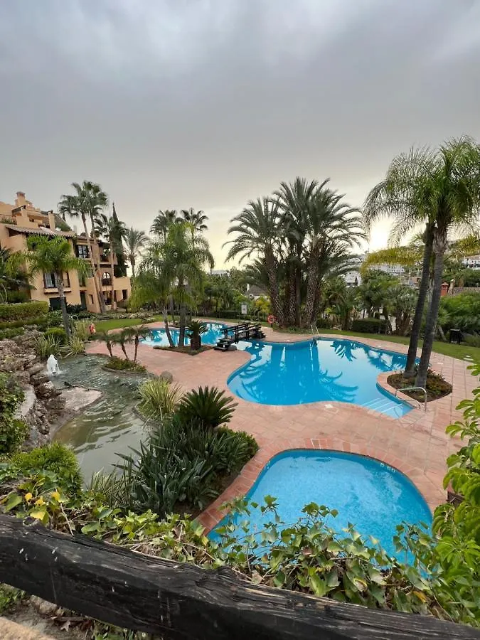 Luxury Apartment Marbella Estepona 0*,